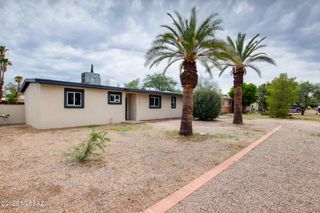 2754 N Tyndall Avenue, Tucson, AZ 85719