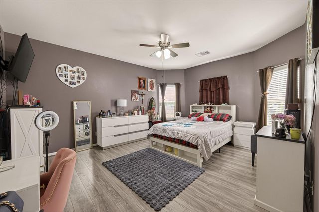 2085 Saras Way, Brookshire, TX 77423