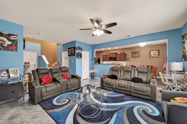 2085 Saras Way, Brookshire, TX 77423