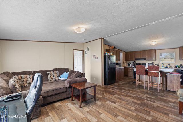 2421 Three Springs Rd, Russellville, TN 37860