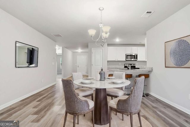 112 W Lexington Avenue, Griffin, GA 30223