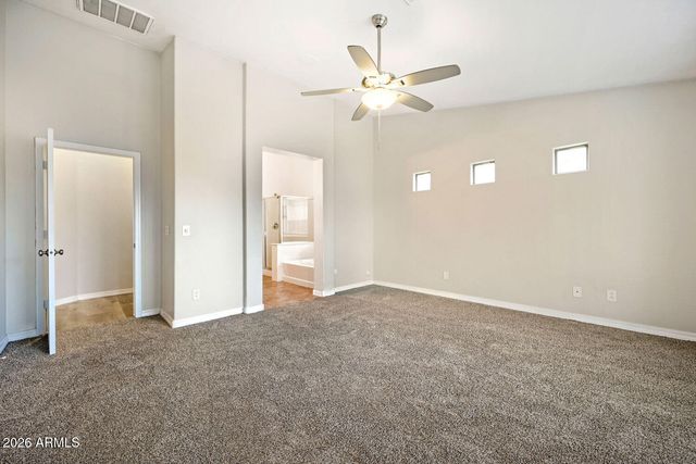 906 W DESERT HOLLOW Drive, San Tan Valley, AZ 85143