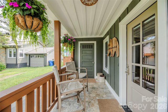 357 N Country Club Road, Brevard, NC 28712