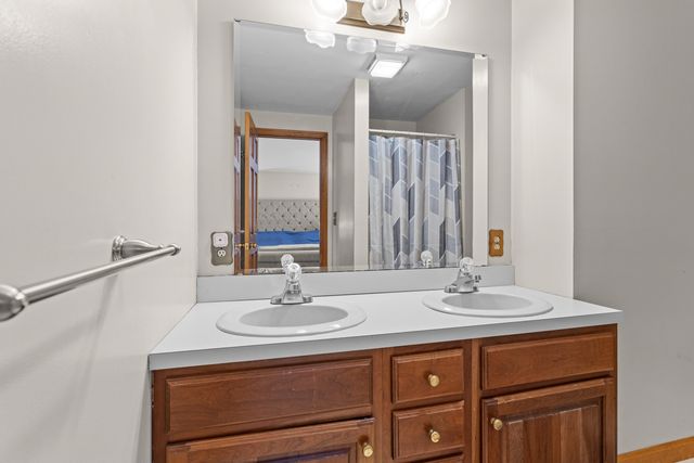 15 Chevey Hill Road, Weare, NH 03281