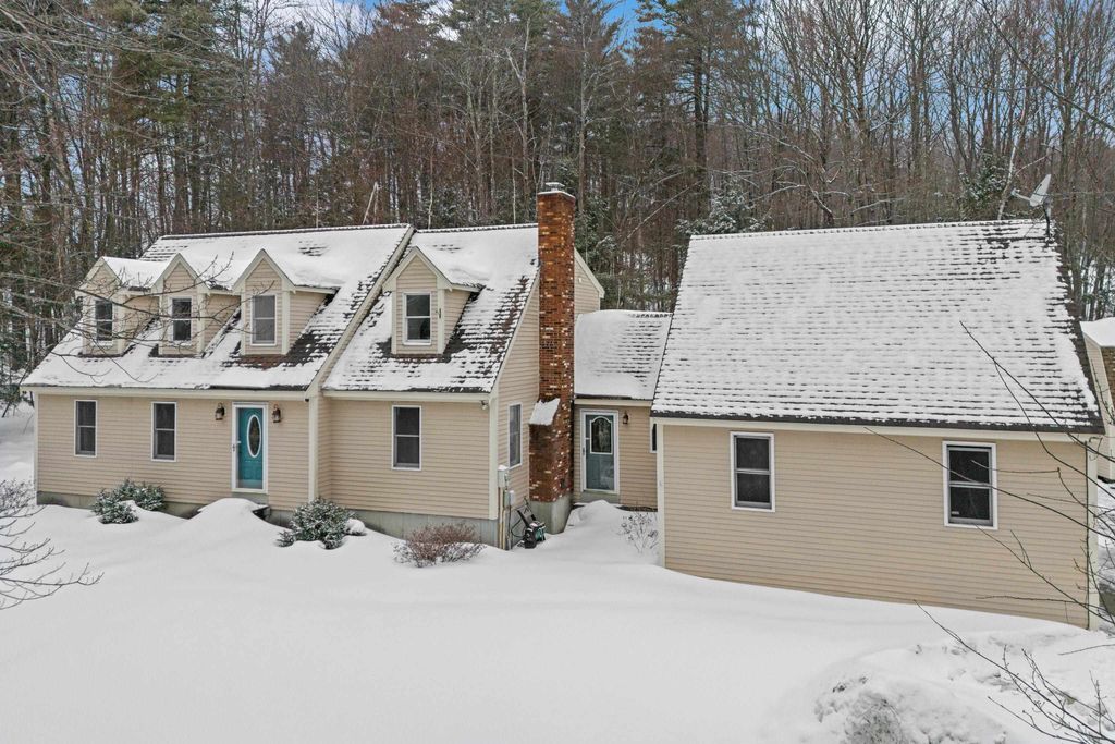 15 Chevey Hill Road, Weare, NH 03281