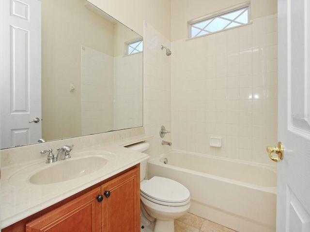 408 RIVER SONG COURT, Orlando, FL 32828