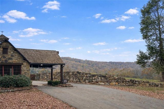 342 High Rock Trail, Ellijay, GA 30175