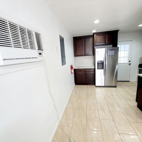 216 Bloomfield Avenue, Iselin, NJ 08830