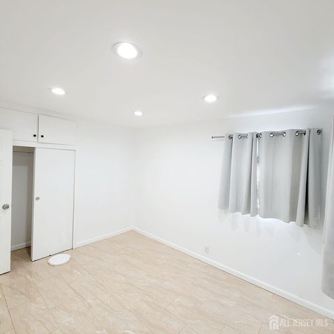 216 Bloomfield Avenue, Iselin, NJ 08830