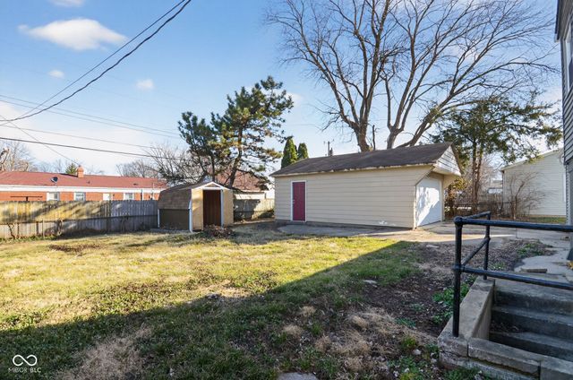 8212 Laughlin Drive, Indianapolis, IN 46219