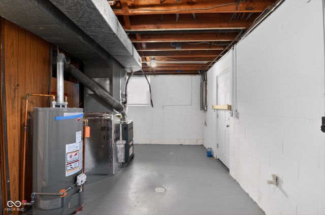 8212 Laughlin Drive, Indianapolis, IN 46219