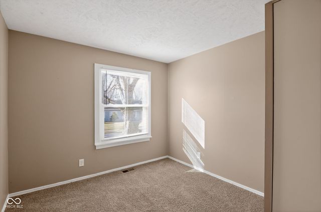 8212 Laughlin Drive, Indianapolis, IN 46219