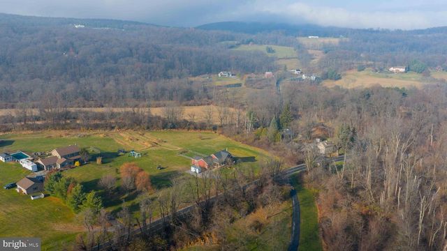 262 W TEXTER MISSION RD, Robesonia, PA 19551