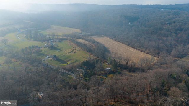 262 W TEXTER MISSION RD, Robesonia, PA 19551