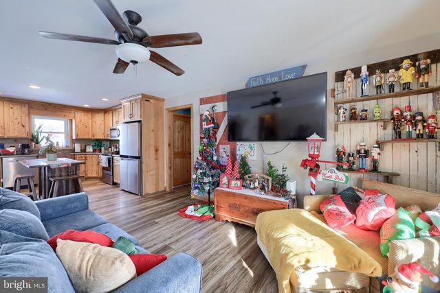 262 W TEXTER MISSION RD, Robesonia, PA 19551