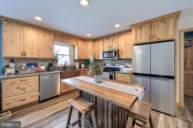 262 W TEXTER MISSION RD, Robesonia, PA 19551