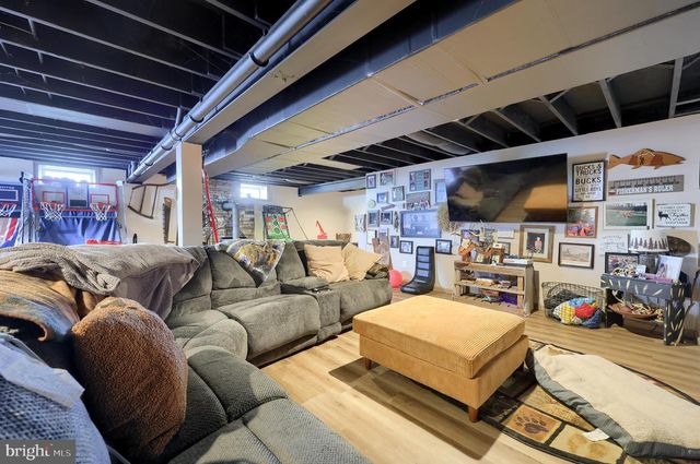 262 W TEXTER MISSION RD, Robesonia, PA 19551