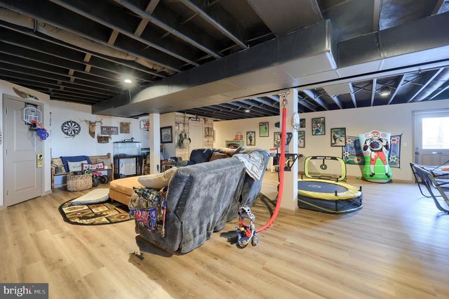 262 W TEXTER MISSION RD, Robesonia, PA 19551