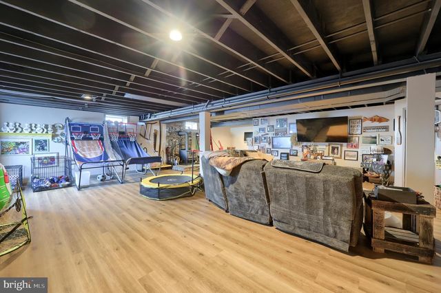 262 W TEXTER MISSION RD, Robesonia, PA 19551