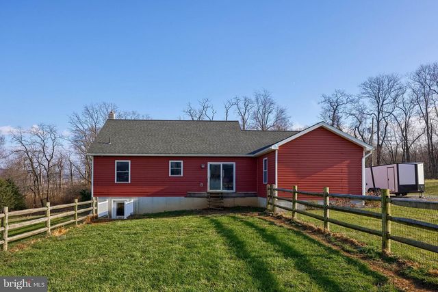262 W TEXTER MISSION RD, Robesonia, PA 19551