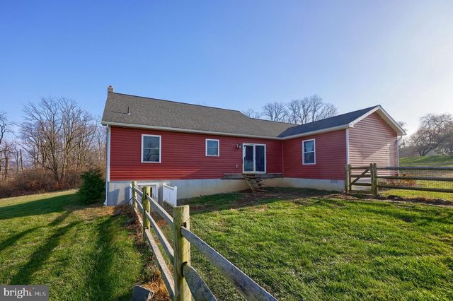 262 W TEXTER MISSION RD, Robesonia, PA 19551