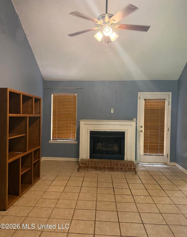620 Senatobia Drive, Senatobia, MS 38668 — photo 2