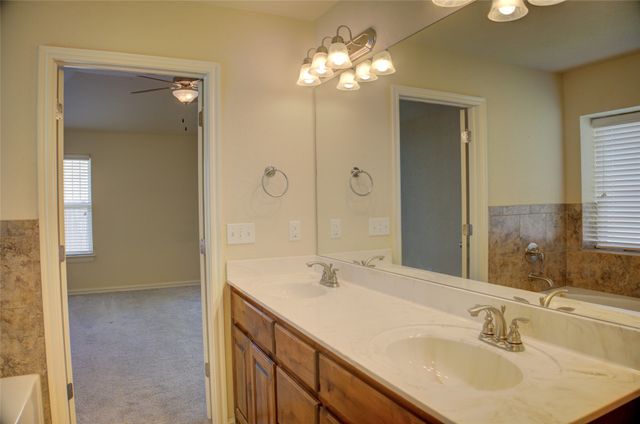10715 Masters Circle, Jenks, OK 74037