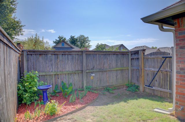 10715 Masters Circle, Jenks, OK 74037
