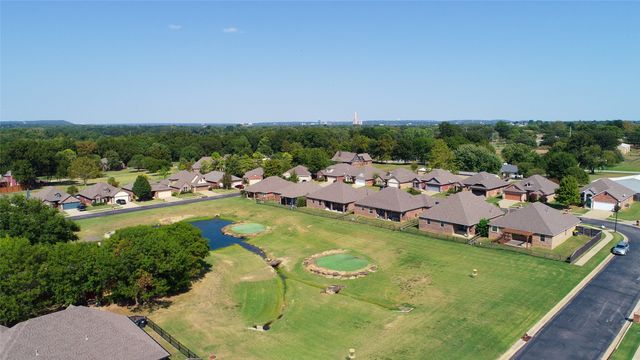 10715 Masters Circle, Jenks, OK 74037