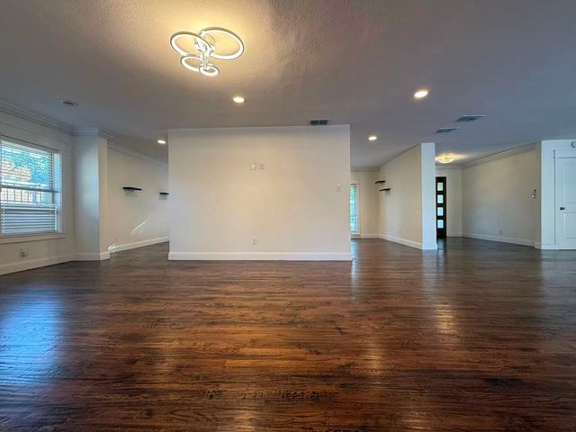 6121 Preston Haven Drive, Dallas, TX 75230