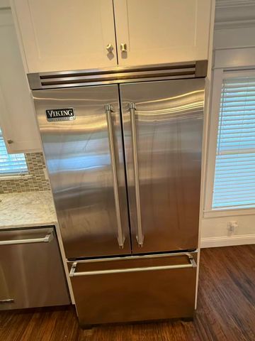 6121 Preston Haven Drive, Dallas, TX 75230