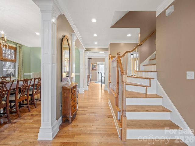 4852 Brookridge Drive NE, Hickory, NC 28601