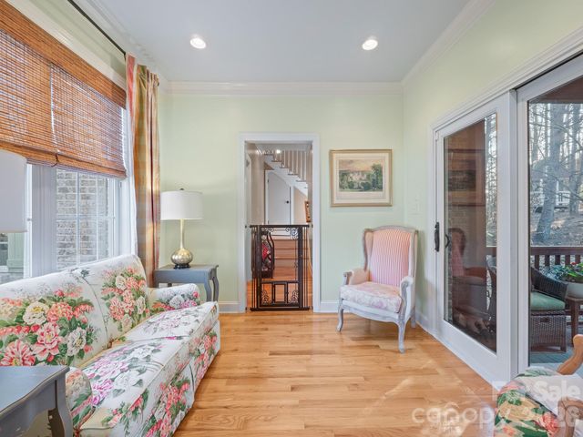 4852 Brookridge Drive NE, Hickory, NC 28601