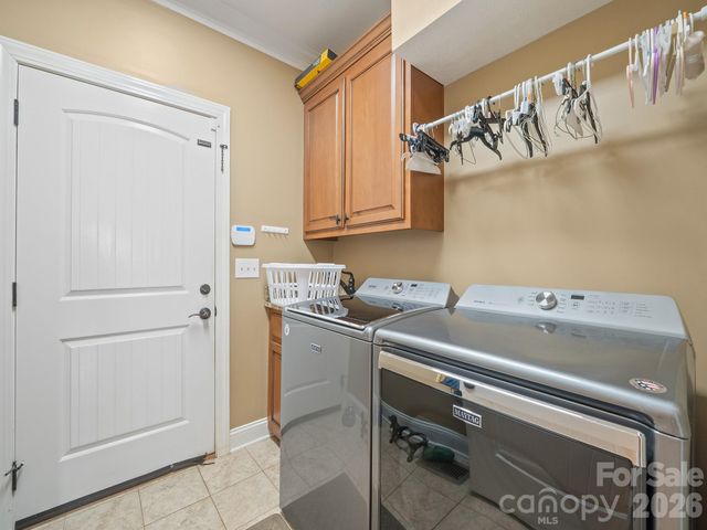 4852 Brookridge Drive NE, Hickory, NC 28601