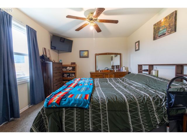 63150 BOOTH Ln, La Grande, OR 97850