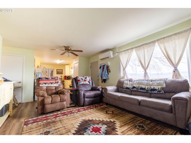 63150 BOOTH Ln, La Grande, OR 97850