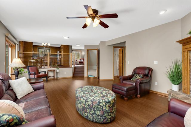 7330 Bancroft Way, Inver Grove Heights, MN 55077