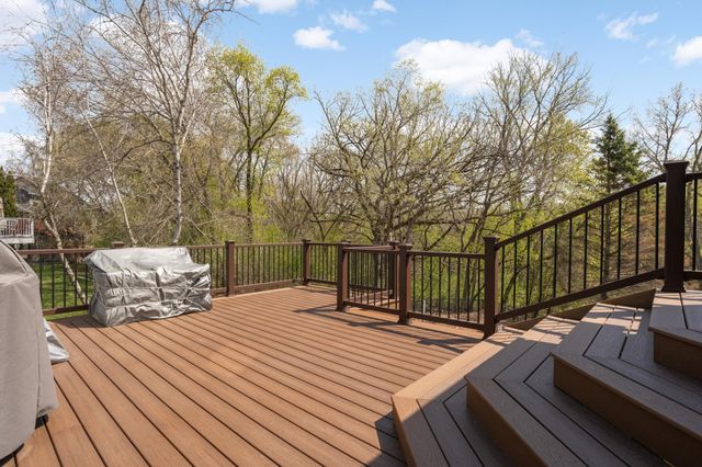 7330 Bancroft Way, Inver Grove Heights, MN 55077