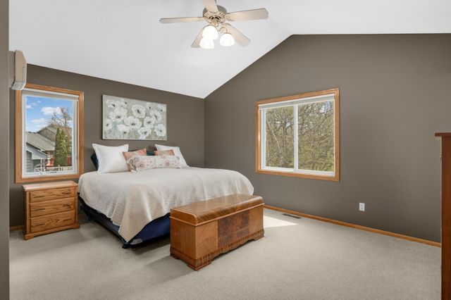 7330 Bancroft Way, Inver Grove Heights, MN 55077