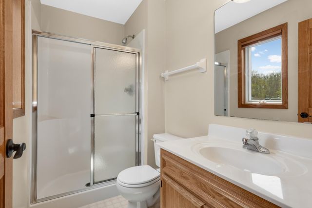 7330 Bancroft Way, Inver Grove Heights, MN 55077