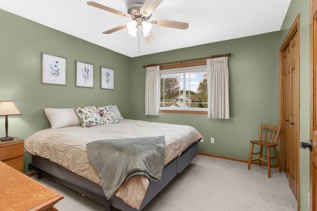 7330 Bancroft Way, Inver Grove Heights, MN 55077