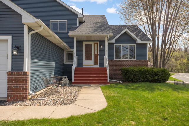 7330 Bancroft Way, Inver Grove Heights, MN 55077
