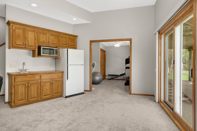 7330 Bancroft Way, Inver Grove Heights, MN 55077