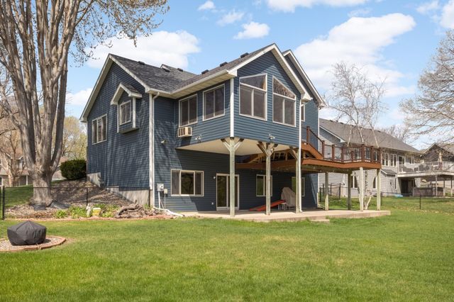 7330 Bancroft Way, Inver Grove Heights, MN 55077