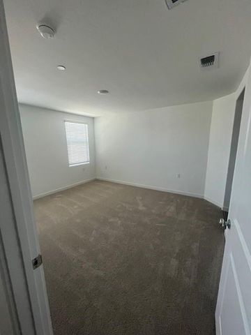 4163 Scarlet Ct, Merced, CA 95348