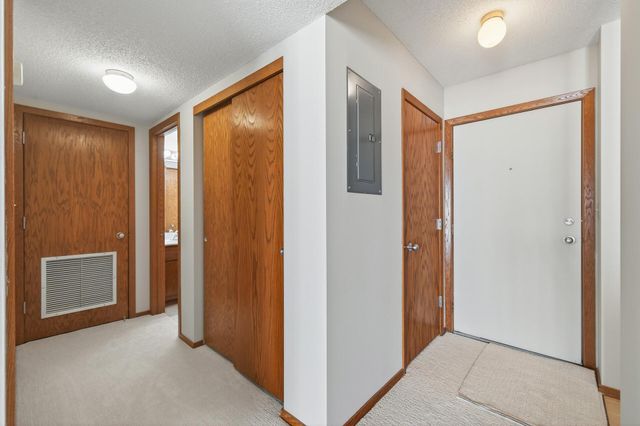 121 Washington Avenue S 1613, Minneapolis, MN 55401