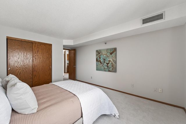 121 Washington Avenue S 1613, Minneapolis, MN 55401