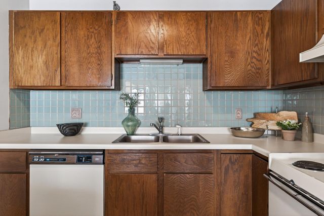 121 Washington Avenue S 1613, Minneapolis, MN 55401