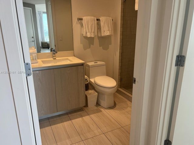 4010 S OCEAN DR R2402, Hollywood, FL 33019