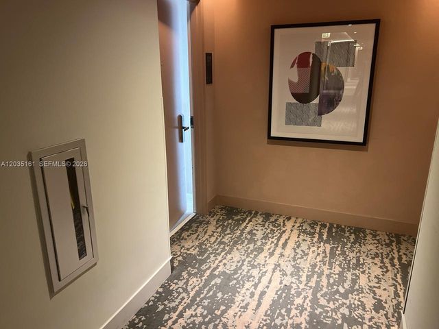 4010 S OCEAN DR R2402, Hollywood, FL 33019